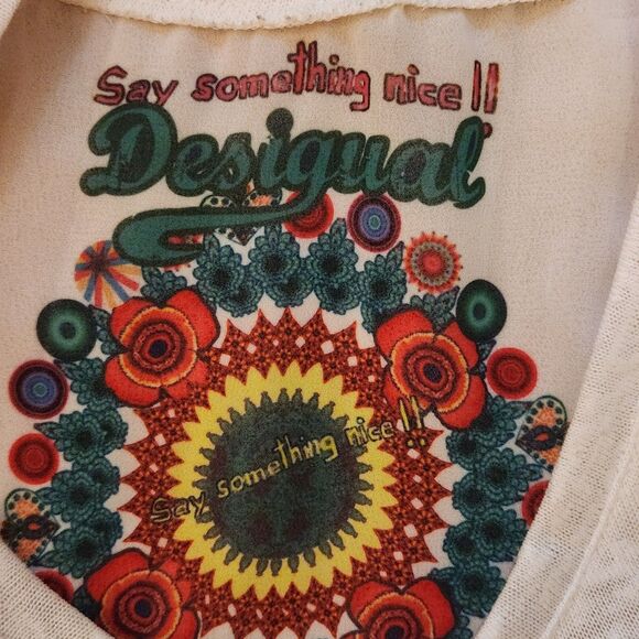 Desigual Prisca White L/S High Low Top, Colorful Mandala, Sheer Pleats, Sz 8 - Picture 10 of 13